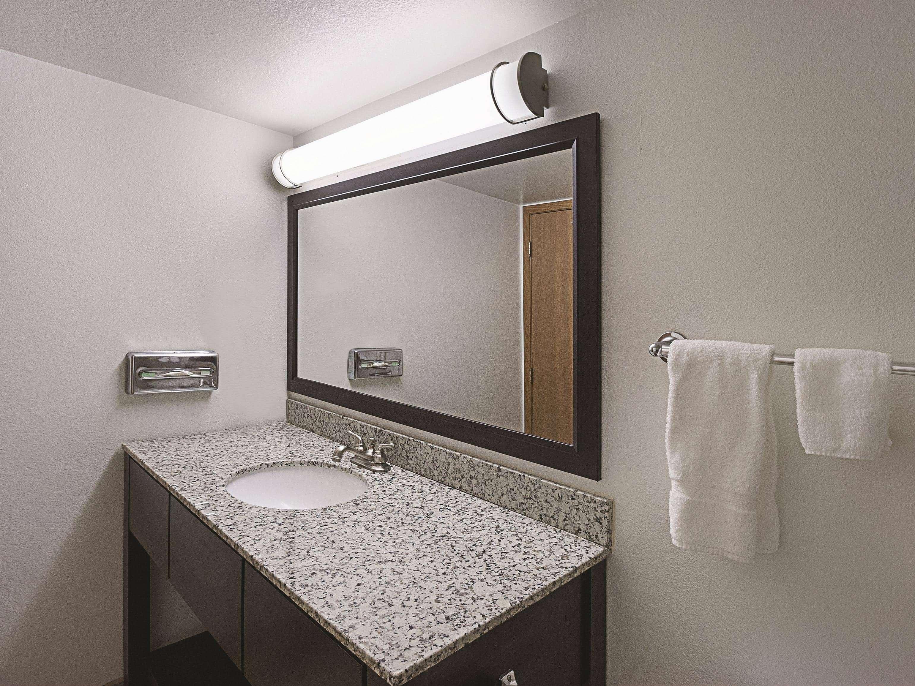 Hotel La Quinta By Wyndham Woodburn Exteriér fotografie